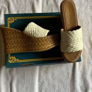 Wedge sandals
